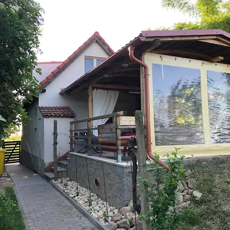 Sklipek-chatka Bella Moravia