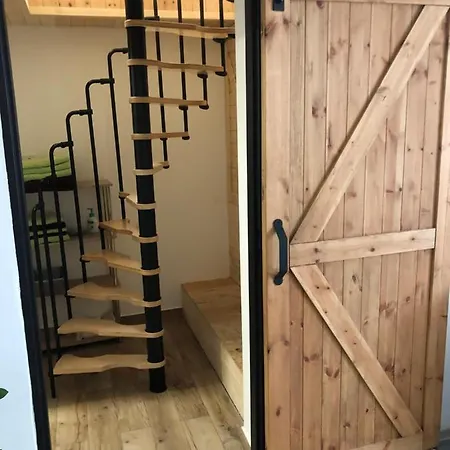 Sklipek-chatka Bella Moravia *