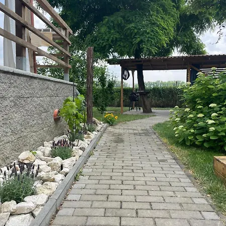 Lodge Sklipek-chatka Bella Moravia