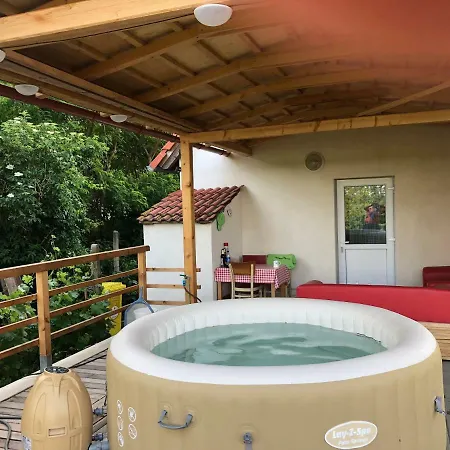 Sklipek-chatka Bella Moravia *