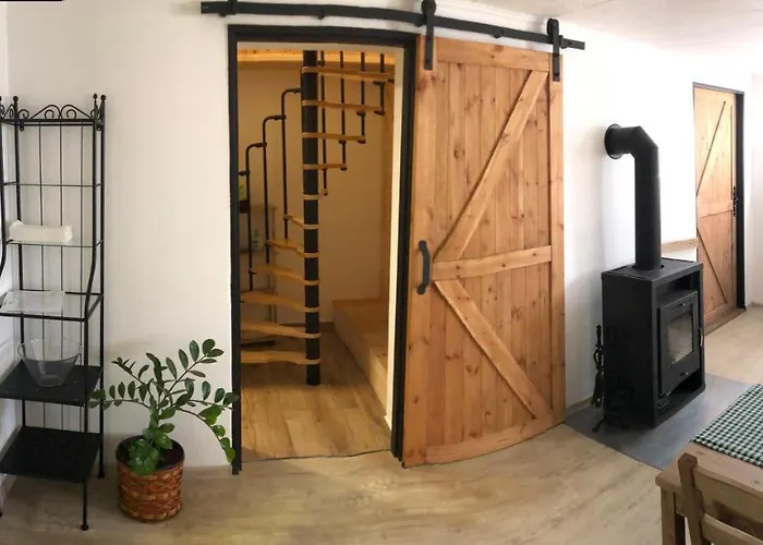 Sklipek-chatka Bella Moravia 山林小屋 *