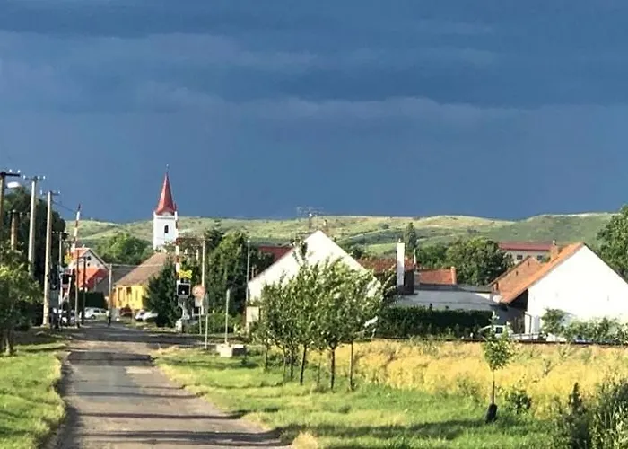 Sklipek-chatka Bella Moravia * Dobré Pole