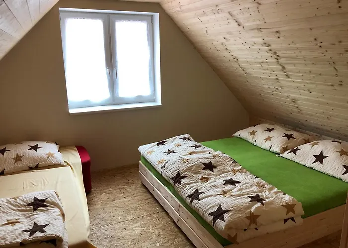 Sklipek-chatka Bella Moravia 山林小屋 Dobré Pole